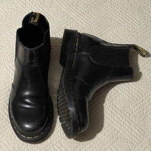 Dr. Marten Chelsea boots